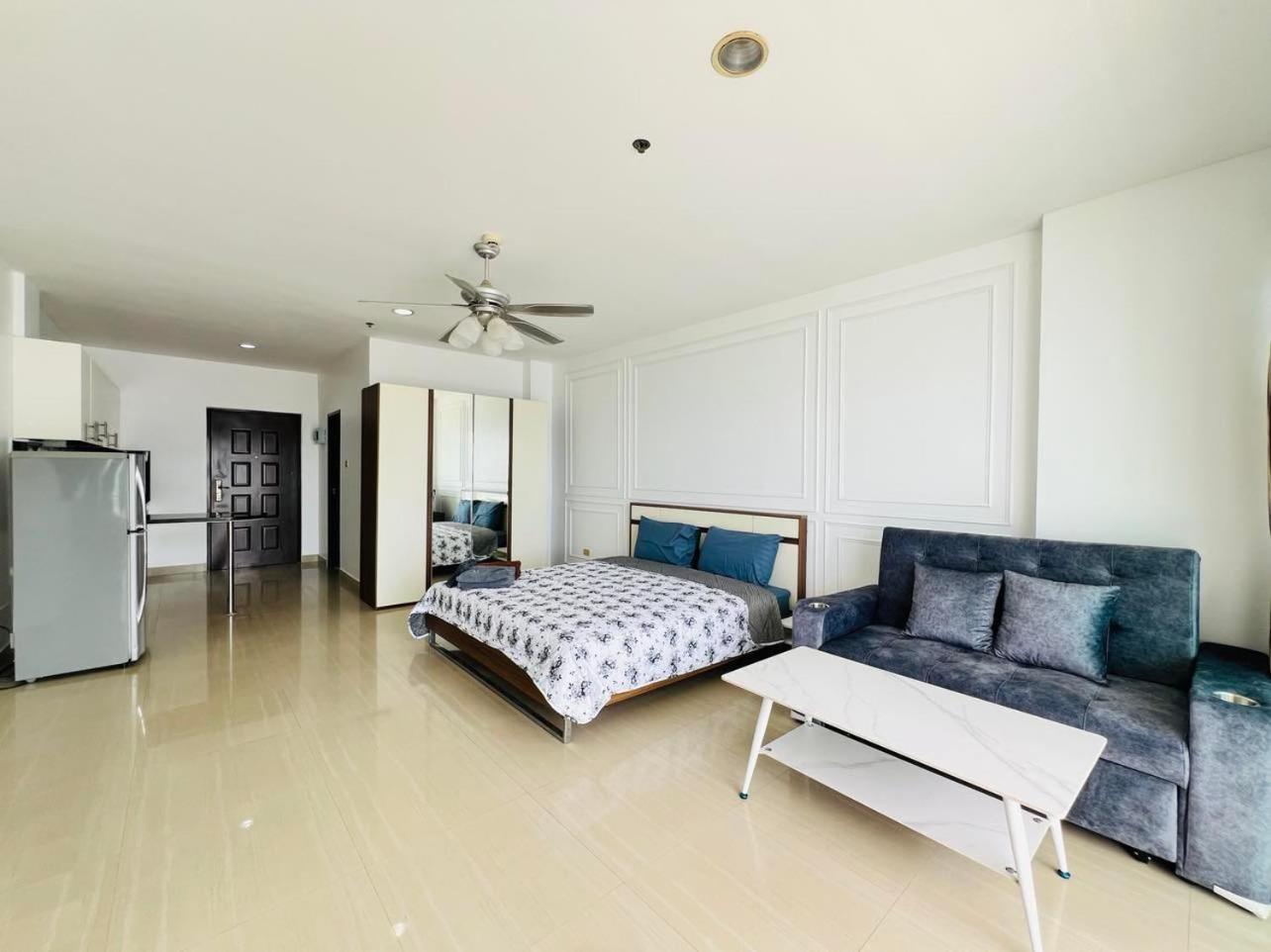 Viewtalay Beachfront By Nd Pattaya Exterior foto