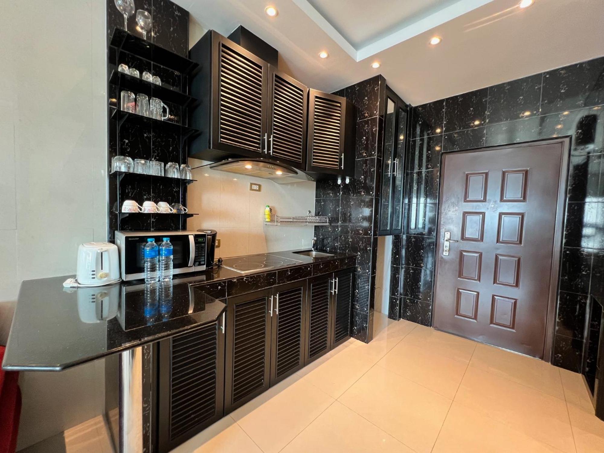 Viewtalay Beachfront By Nd Pattaya Exterior foto