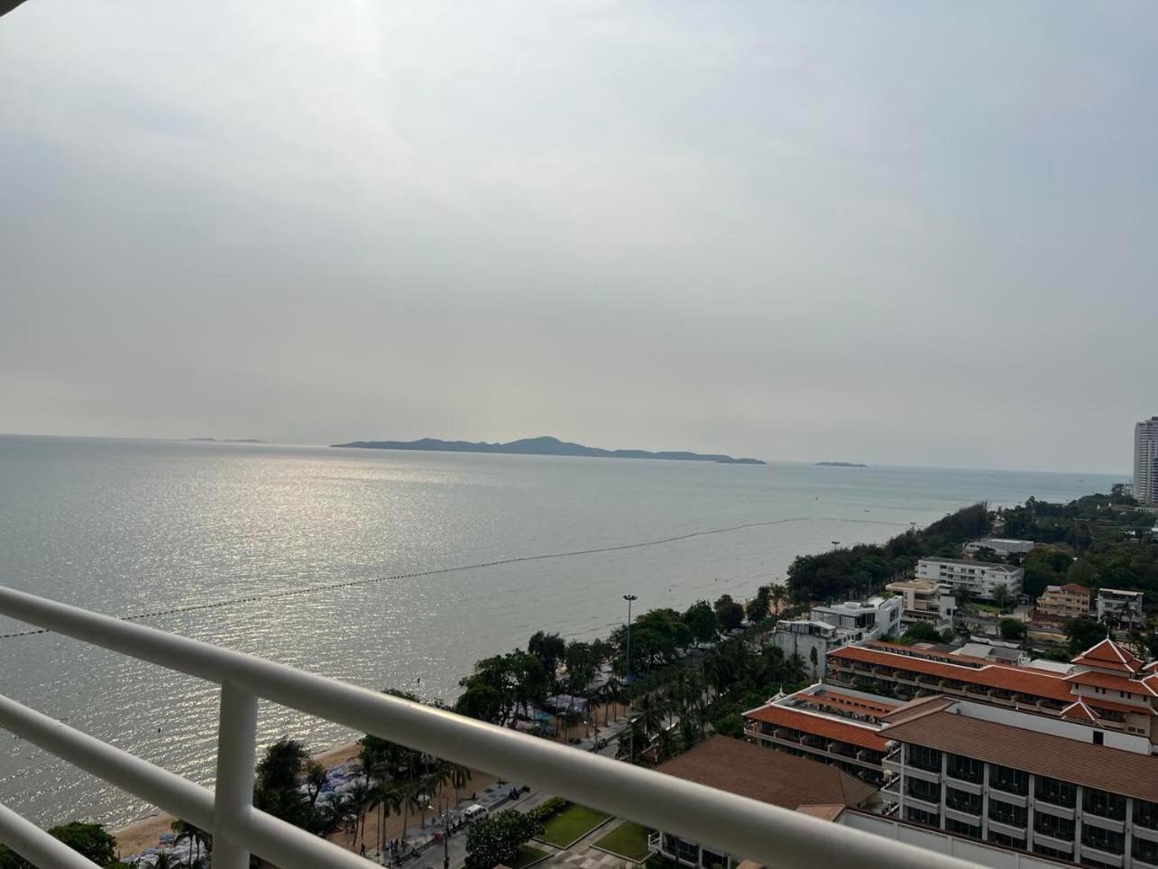 Viewtalay Beachfront By Nd Pattaya Exterior foto
