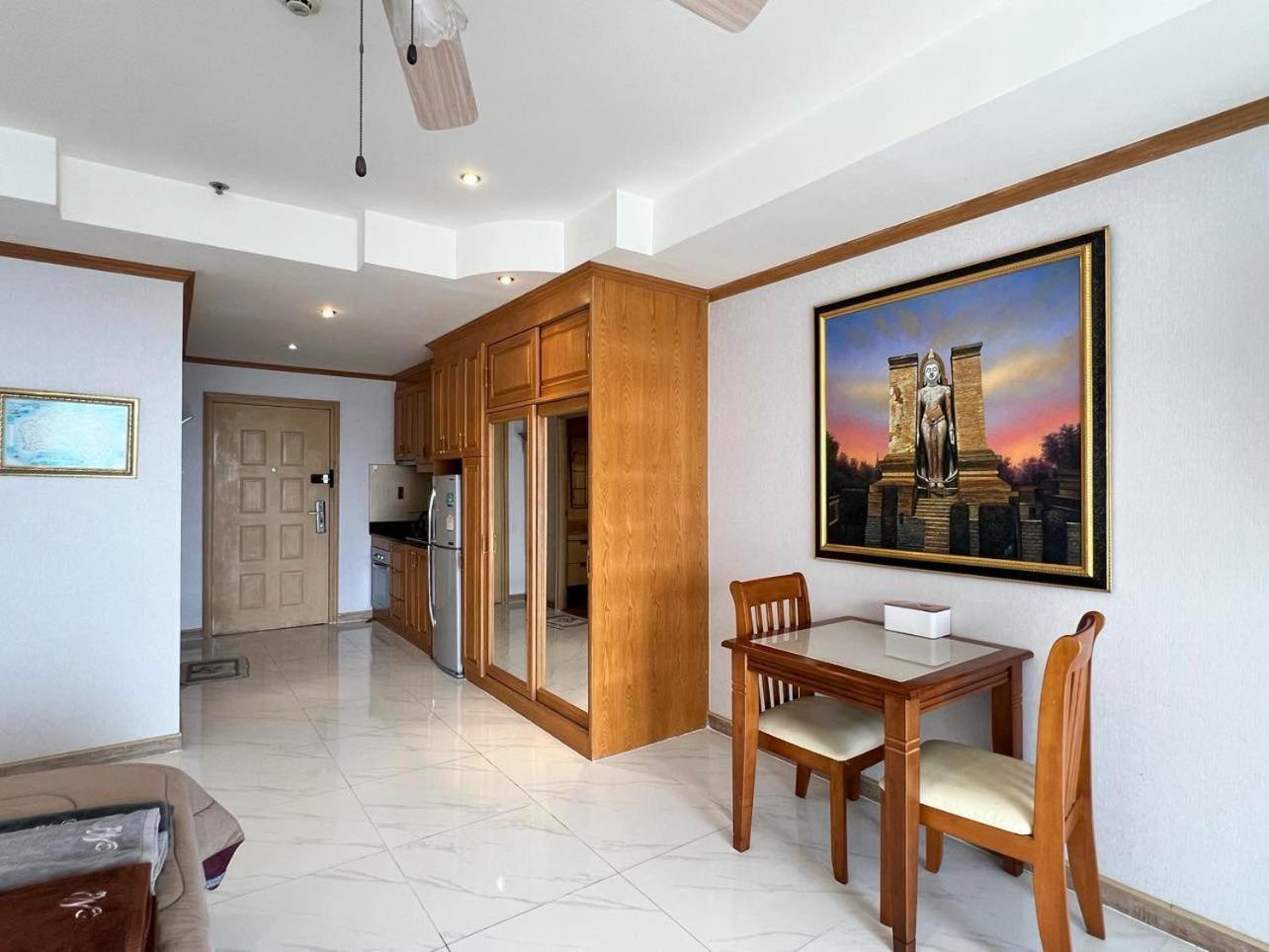 Viewtalay Beachfront By Nd Pattaya Exterior foto